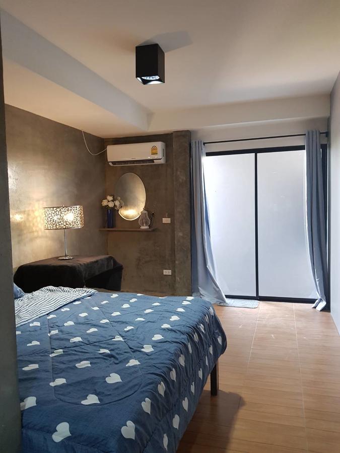 Iris Hostel Chiang Mai Extérieur photo