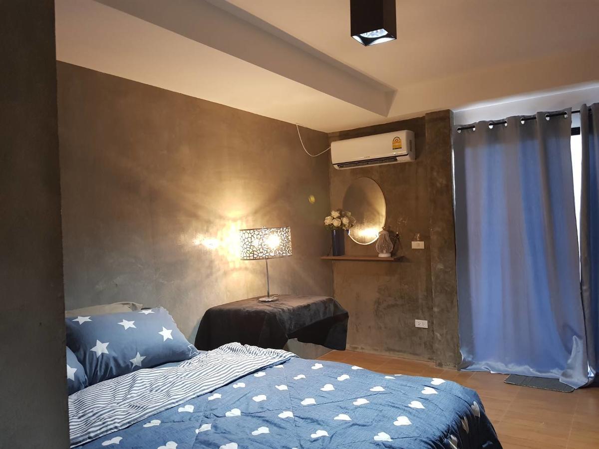 Iris Hostel Chiang Mai Extérieur photo