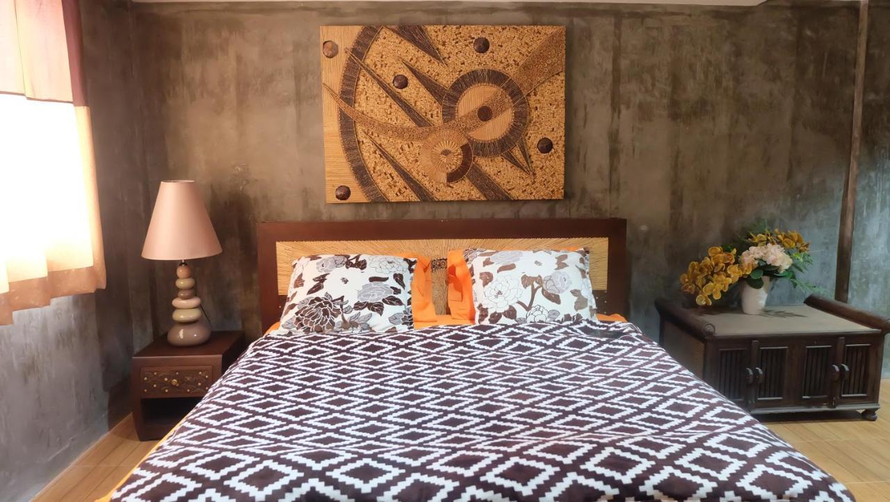 Iris Hostel Chiang Mai Extérieur photo